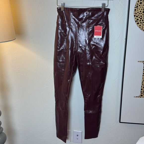 SPANX Faux Patent Leather High Rise Leggings Size Medium - Picture 7 of 9